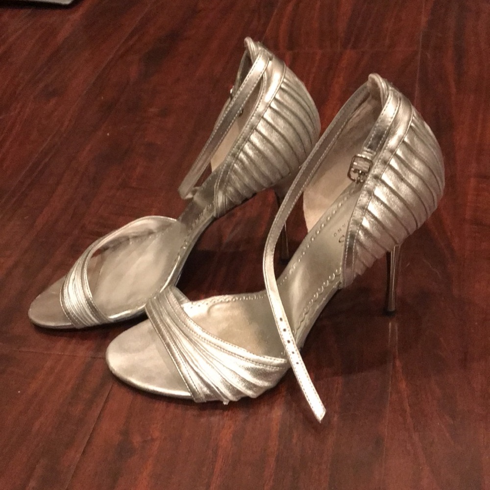 Guess Barely Worn Heels - image 2